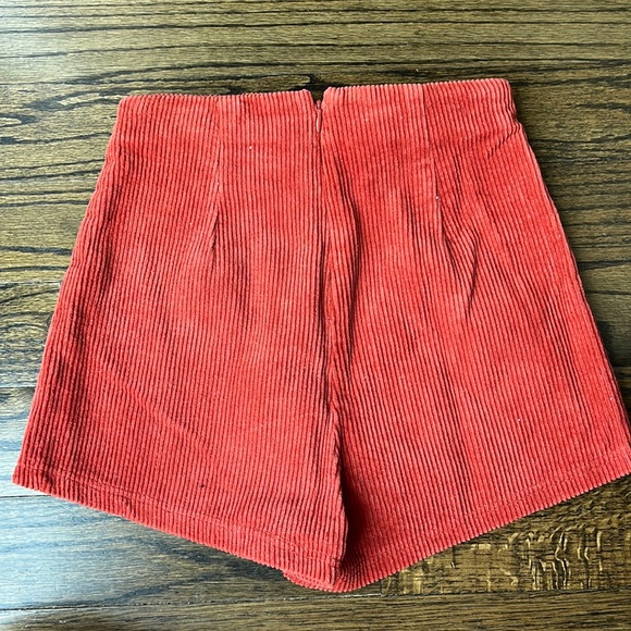 Red Skort - Picture 3 of 4